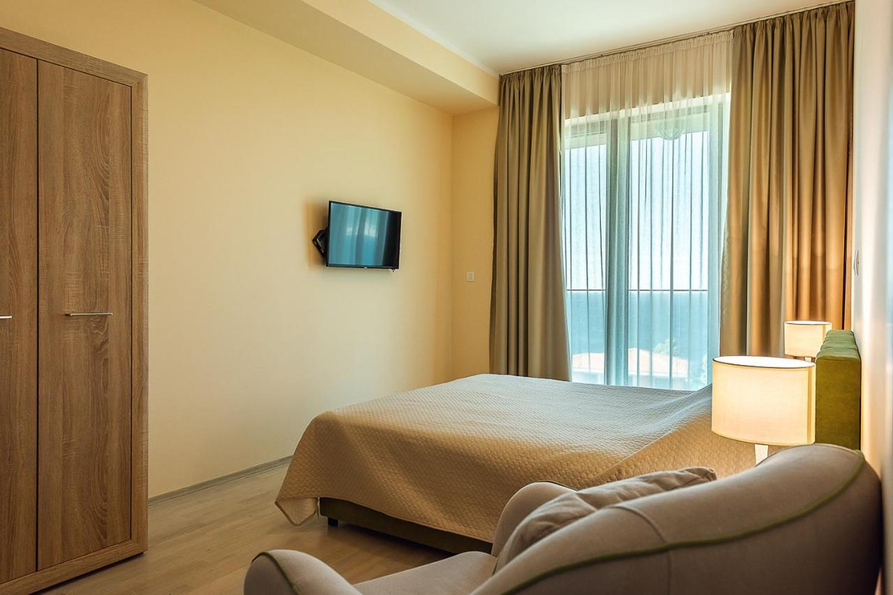 Adria Lux Sveti Stefan Budva