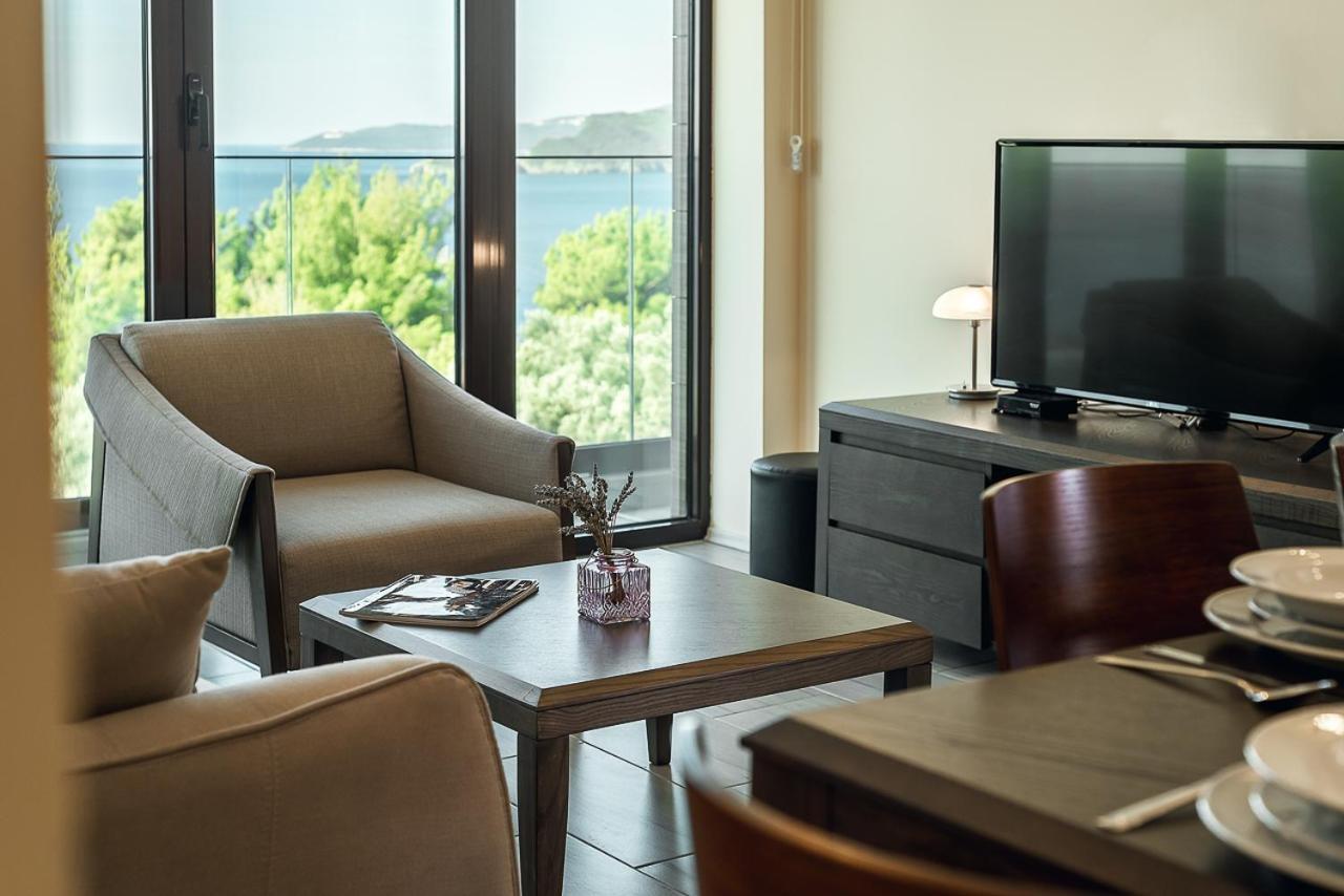 Adria Lux Sveti Stefan Apartment Budva